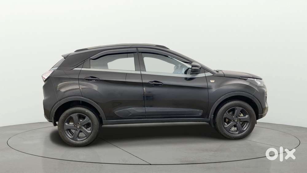 Tata Nexon 1.5 Revotorq Xz Plus (l) Dark Edition, 2021, Petrol