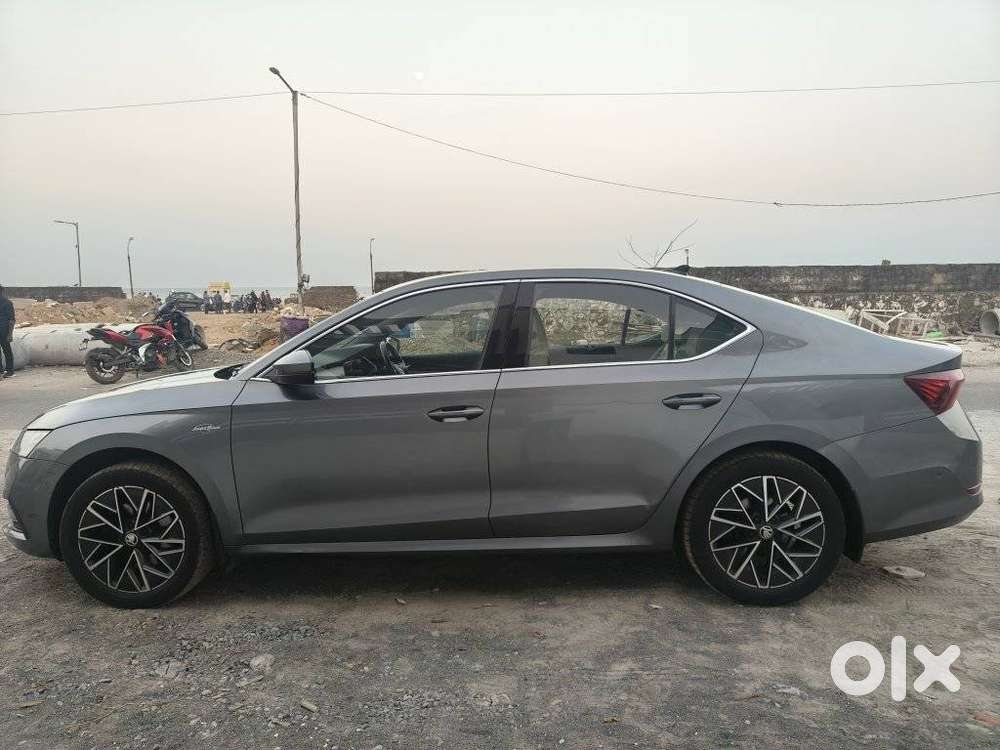 Skoda Octavia 2.0 L K Tsi At, 2022, Petrol