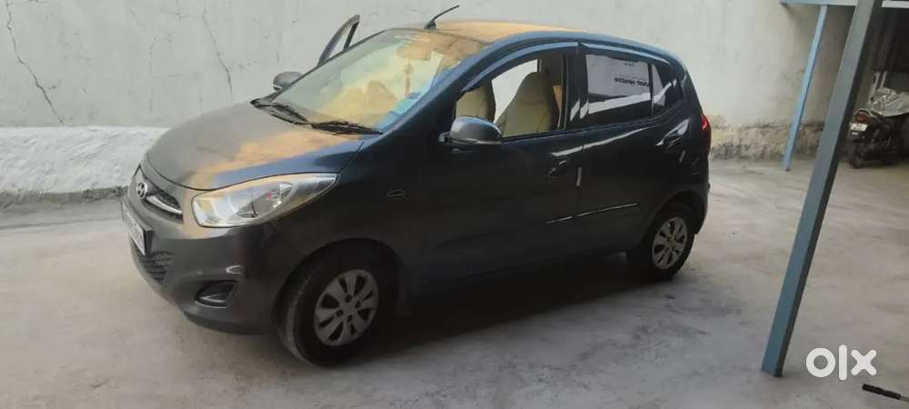 Hyundai I10 Car Low Km Drived Car