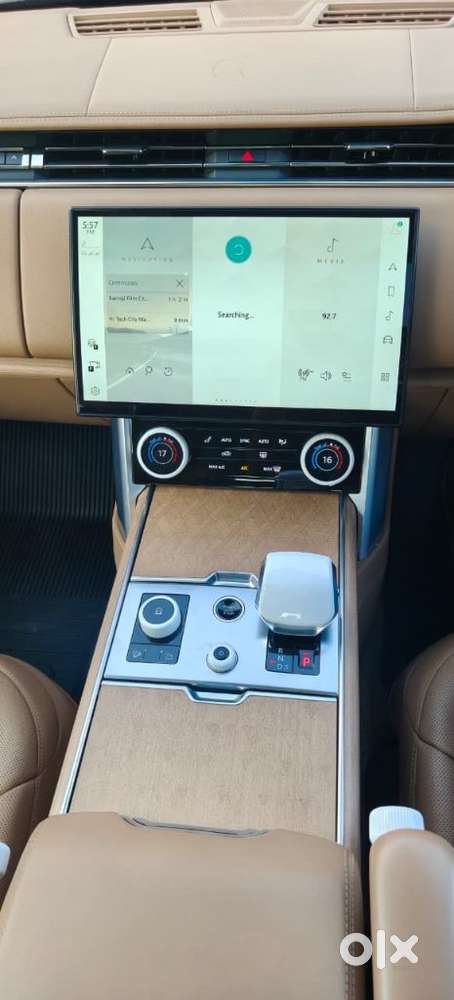 Land Rover Range Sv 4.4 Petrol, 2022, Petrol