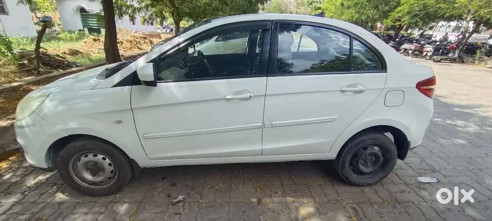 Tata Zest 2017 Xe