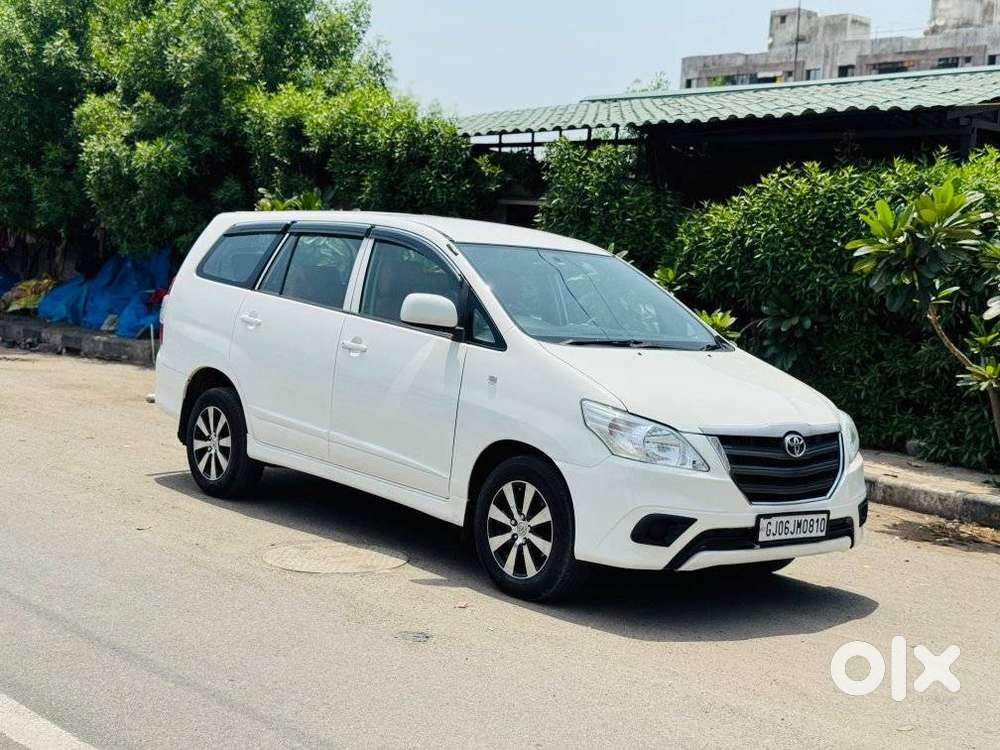 Toyota Innova 2.5 G (diesel) 8 Seater, 2015, Diesel