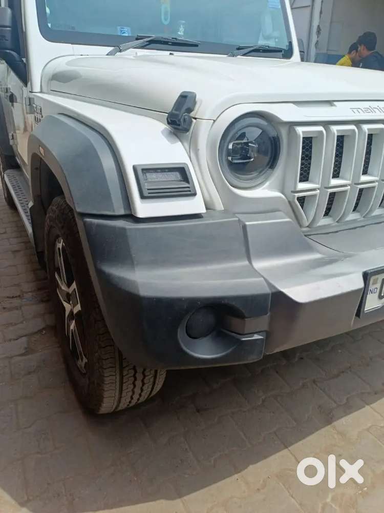Mahindra Thar Roxx 2025 Petrol 7000 Km Driven With Genuine Alloys