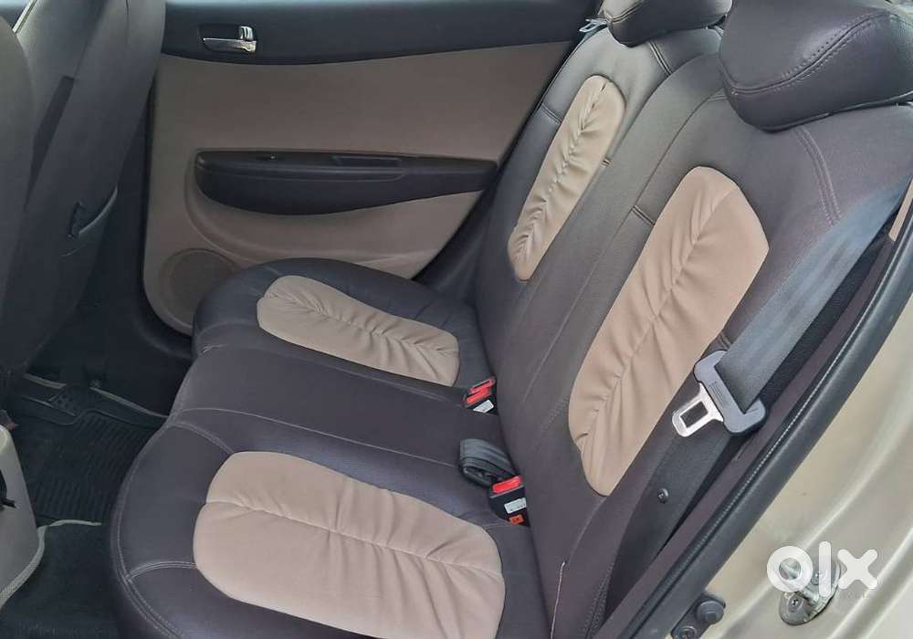 Hyundai I20 2009-2011 1.4 Asta Optional With Sunroof, 2011, Petrol