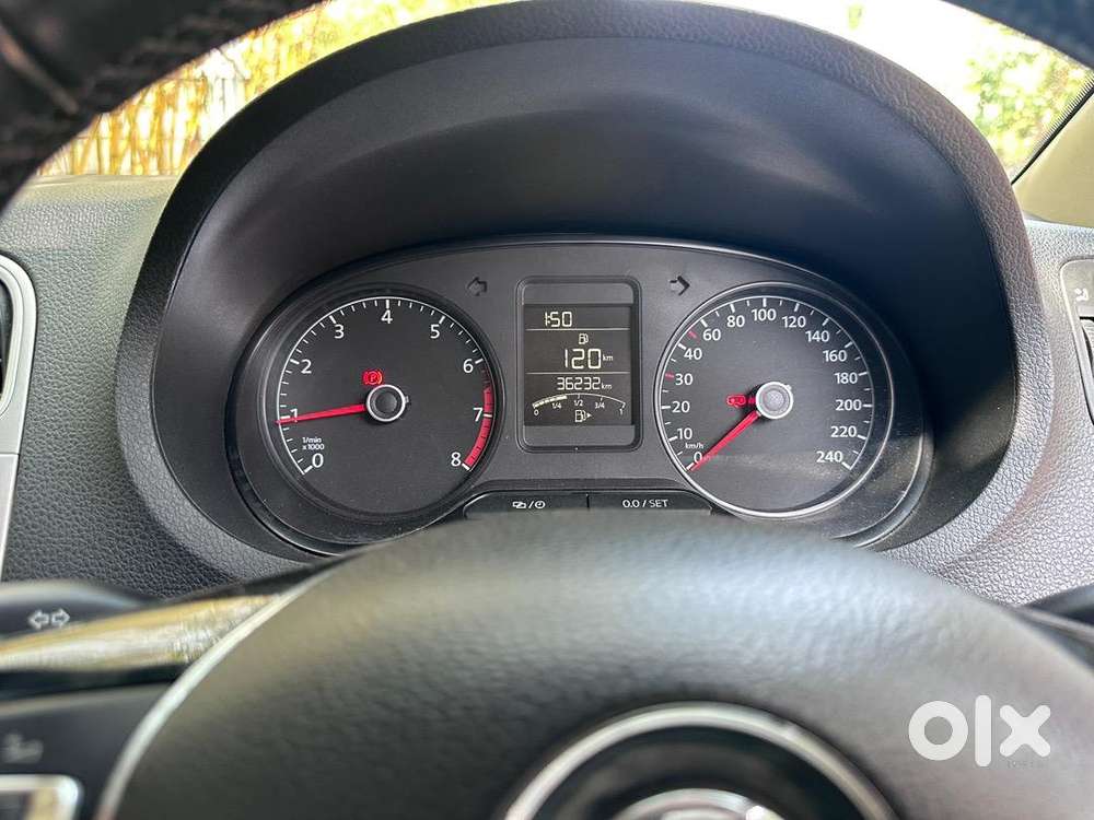 Single Owner Well Mainted Volkswagen Crosspolo Car Manual 2015