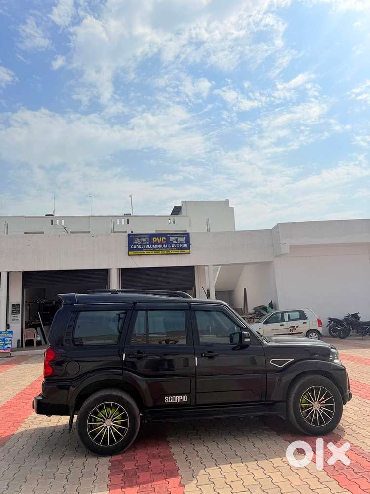 Mahindra Scorpio Classic Diesel 2022