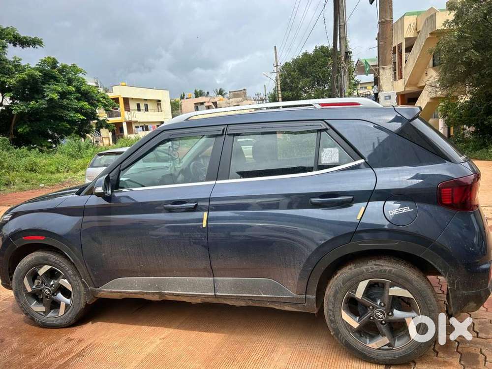 Hyundai Venue 2020 Diesel Well Maintained