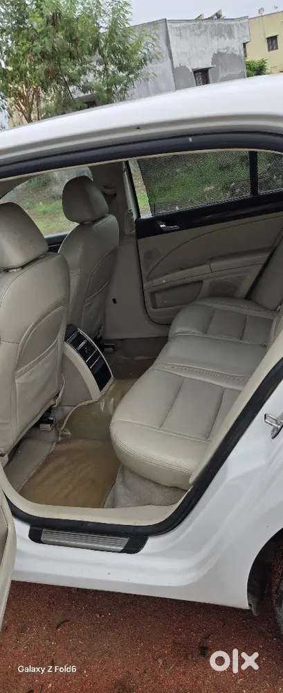 Skoda Superb Elegance 2011