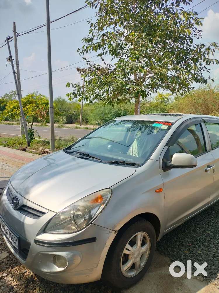 Hyundai I20 Petrol And Cng Well Maintained