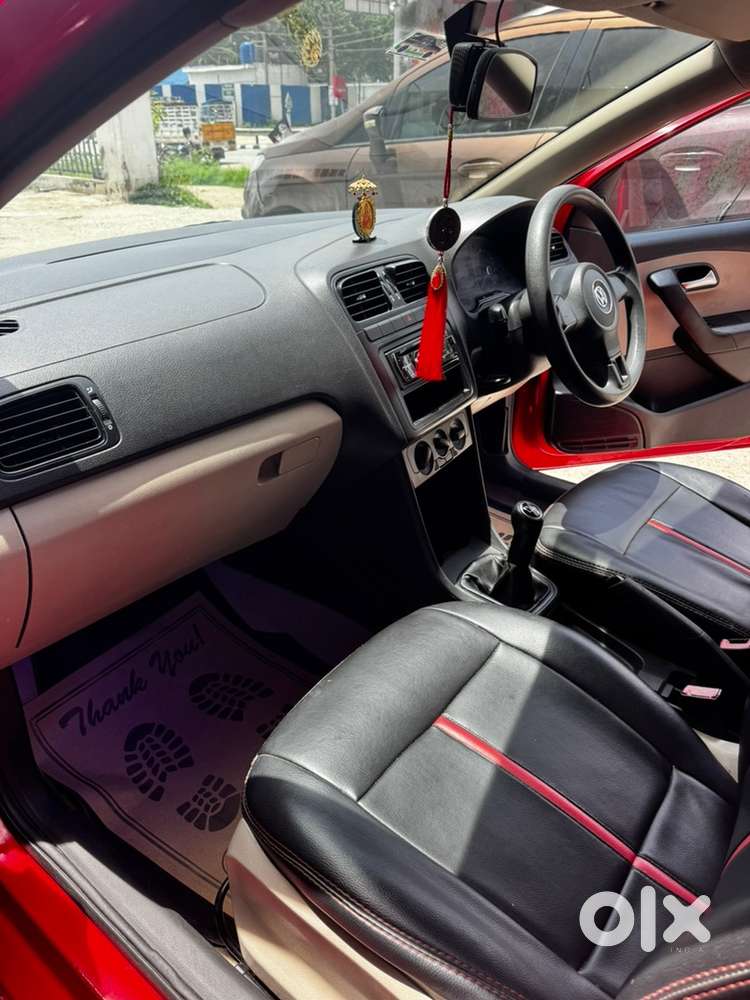Volkswagen Polo Petrol 2011