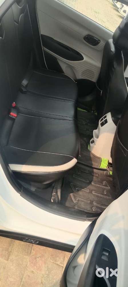 Hyundai I20 Sportz 1.2 Mt, 2024, Petrol