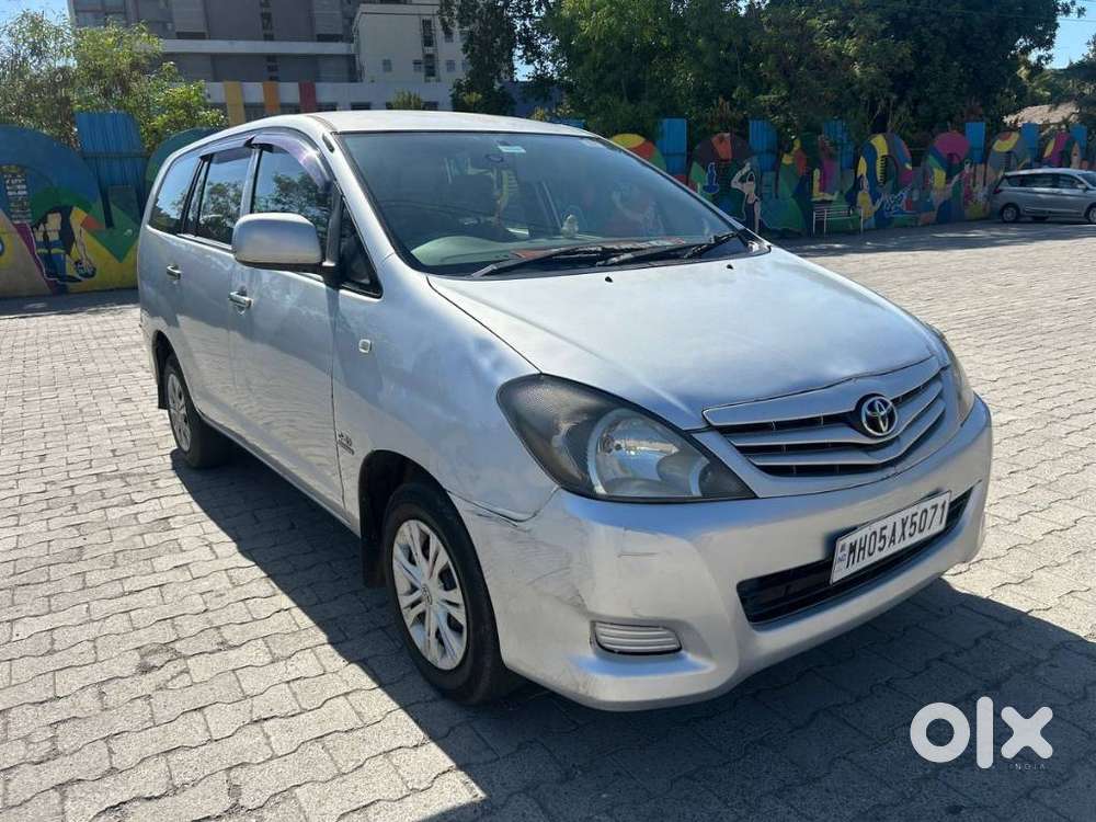 Toyota Innova 2.5 G (diesel) 8 Seater, 2011, Diesel