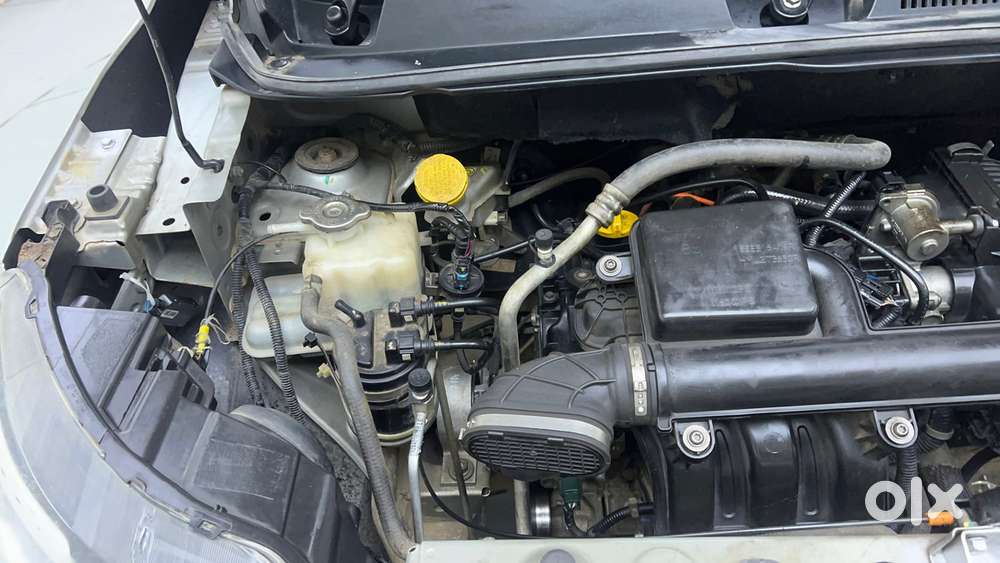 Renault Triber Rxz, 2020, Petrol