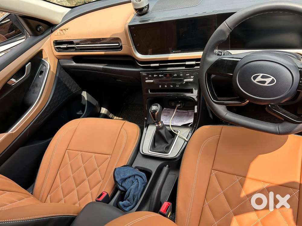 Hyundai Alcazar 2025 Petrol Well Maintained