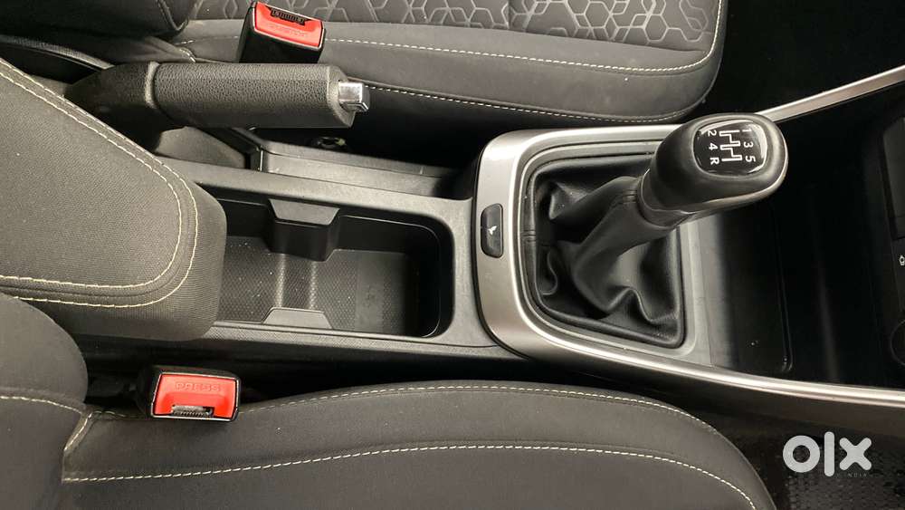 Tata Altroz Xz, 2022, Petrol