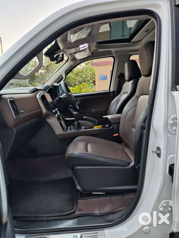 Mahindra Scorpio N Z8 L Petrol Mt 7 Str, 2024, Petrol