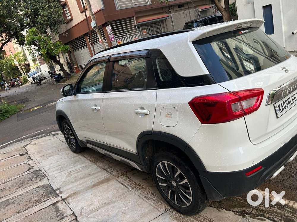 Maruti Suzuki Brezza Zxi Plus Smart Hybrid, 2022, Petrol