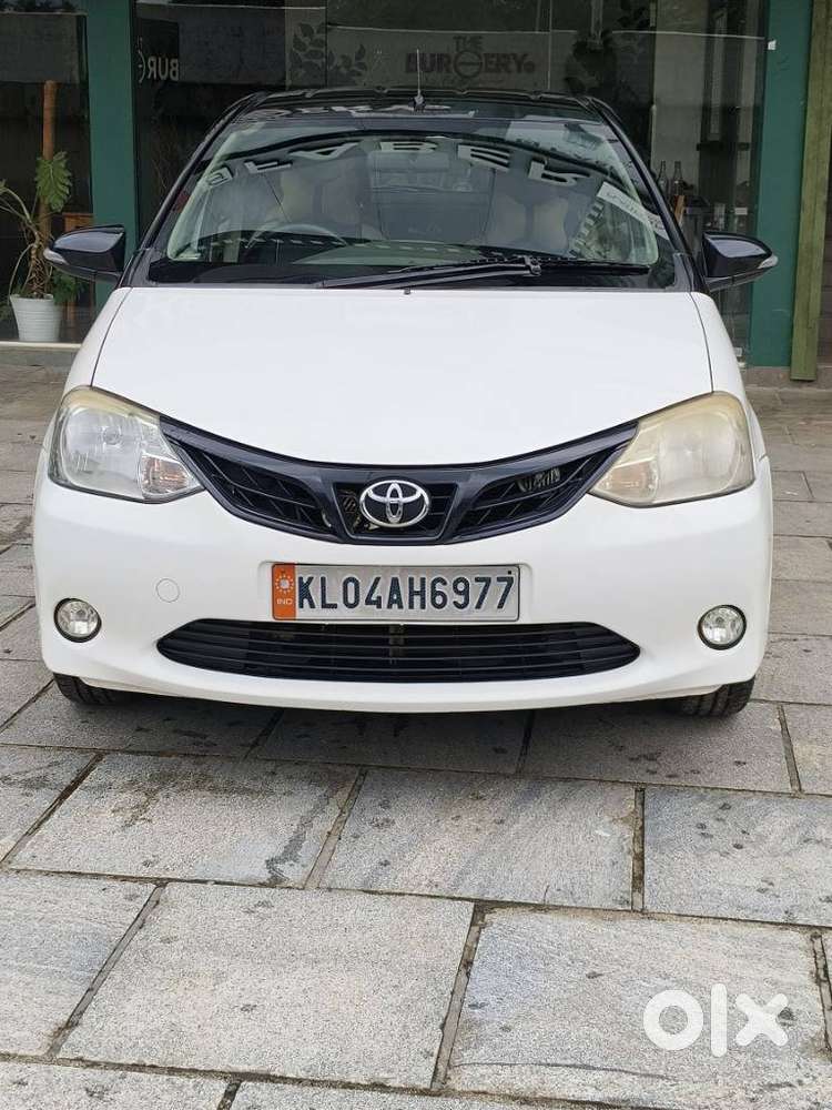 Toyota Etios Liva V Limited Edition, 2015, Petrol