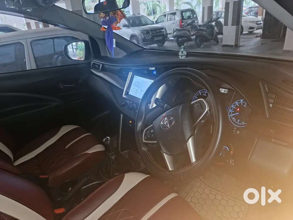 Toyota Innova Crysta 2025 Oct Urgent Sale