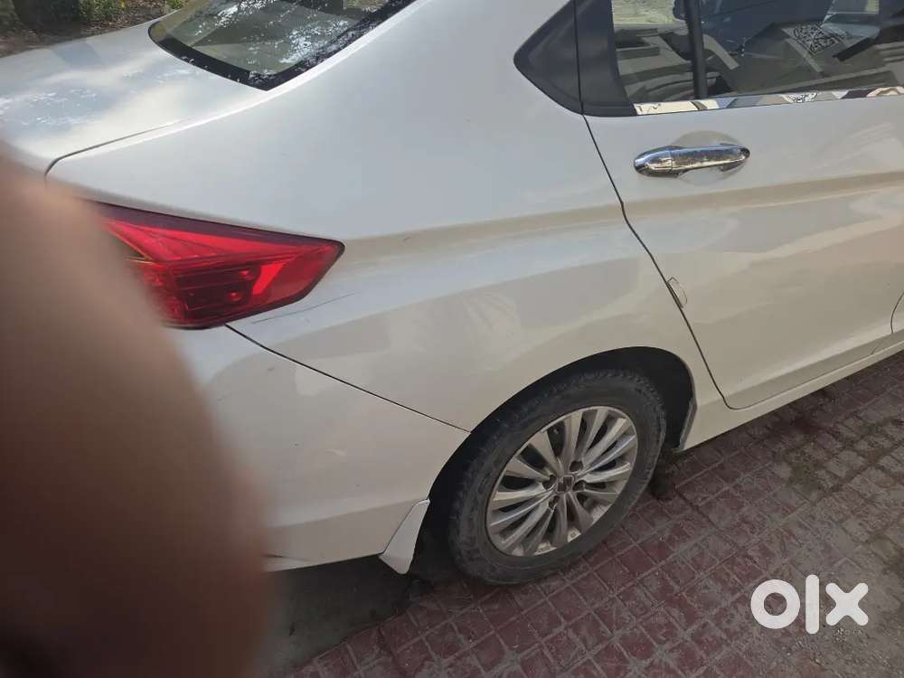 Honda City 1.5 V 2015