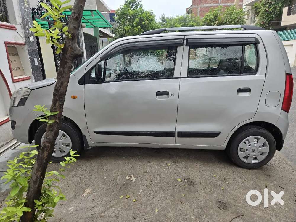 Maruti Suzuki Wagonr Lxi Petrol 2014 | First Owner | 70,5000km |