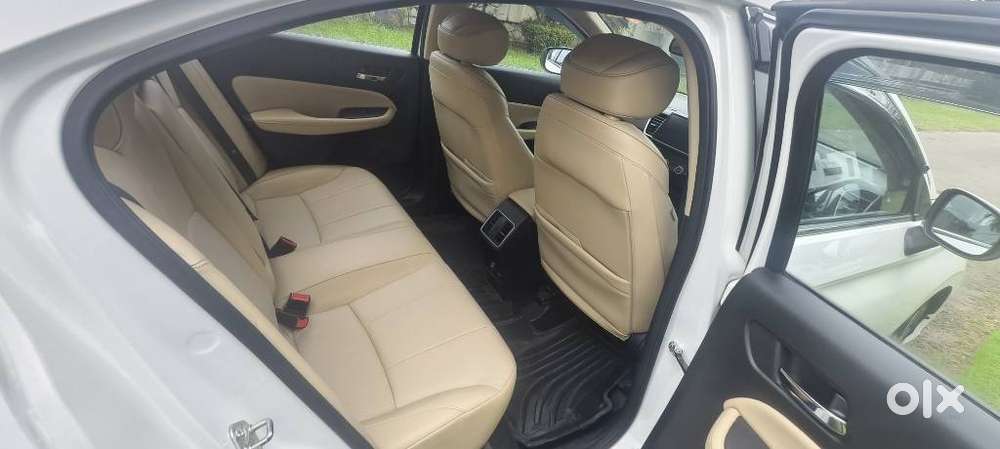 Honda City Anniversary I-vtec Cvt Zx, 2022, Petrol