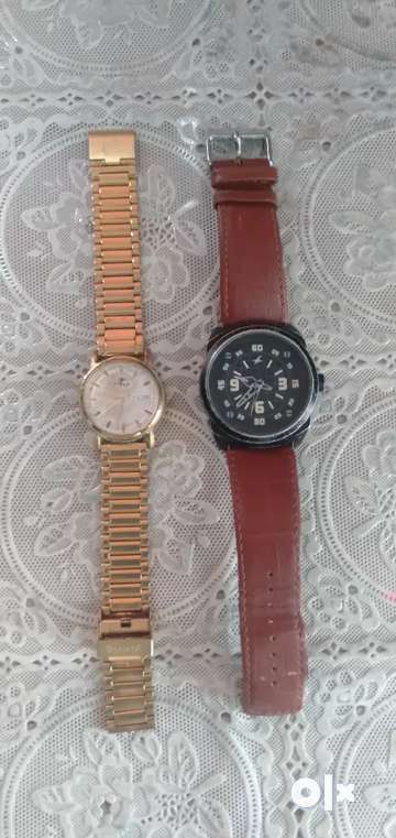Titan sonata fastrack sales