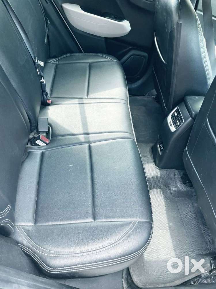 Hyundai Venue 1.2 S (o), 2024, Petrol