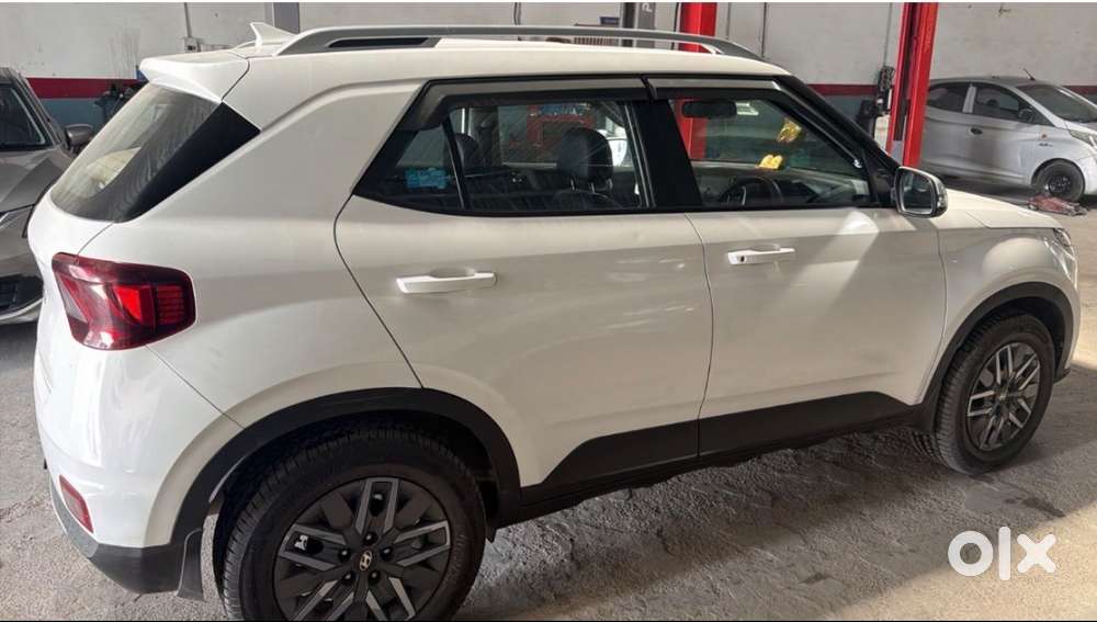 Hyundai Venue 2021 Diesel Good Condition