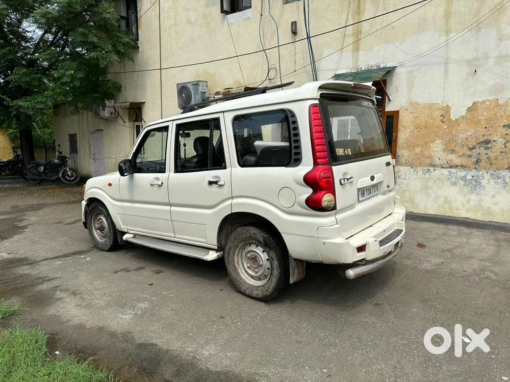 Mahindra Scorpio 2014 Diesel Well Maintained