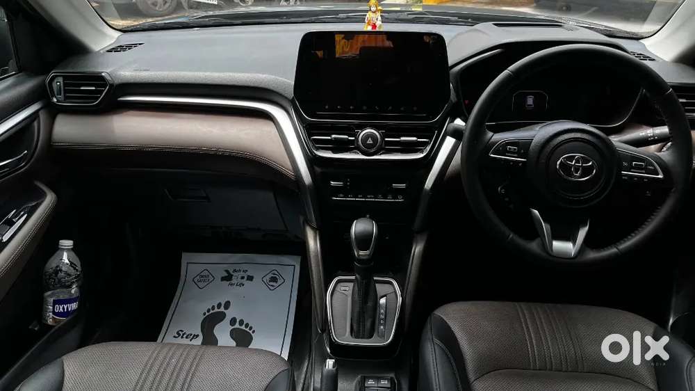 Toyota Urban Cruiser Hyrider Hybrid 2024