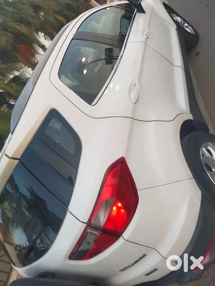 Ford Ecosport 2015 Diesel 85000 Km Driven