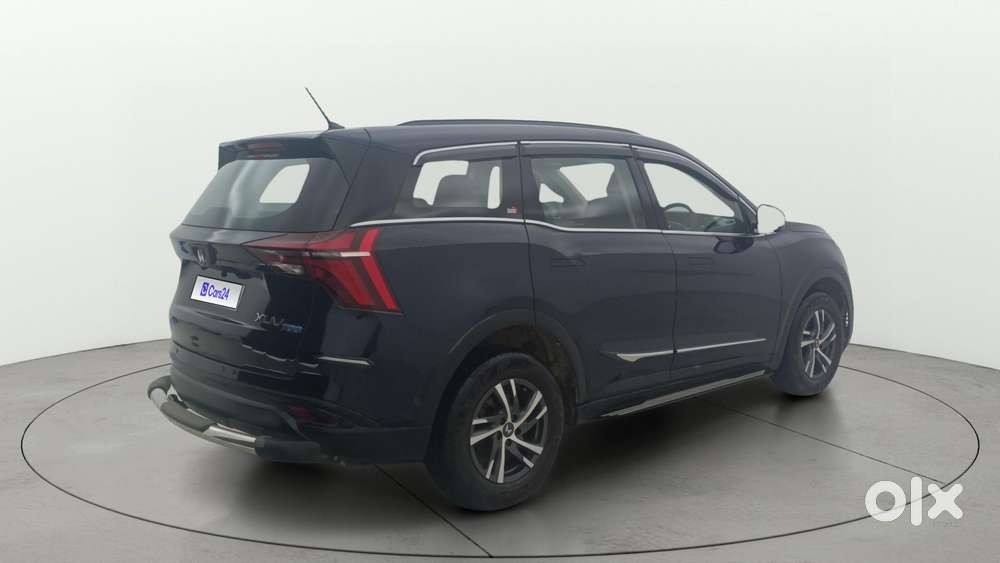 Mahindra Xuv700 2.0 Mx Petrol Mt 5 Str, 2022, Petrol
