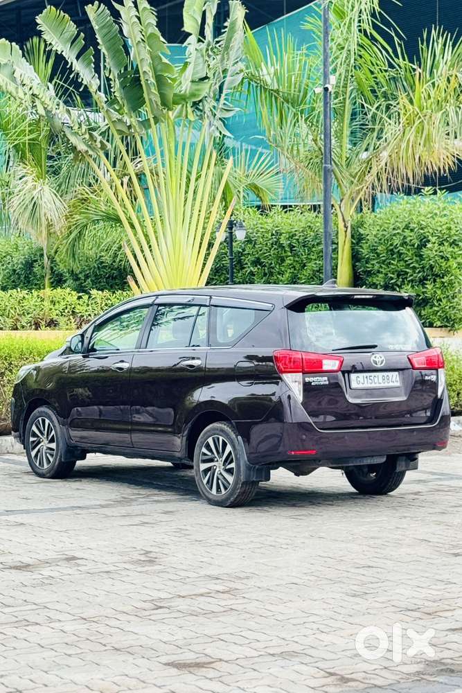 Toyota Innova Crysta 2.8 Zx At 7 Seater, 2022, Diesel