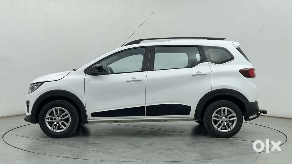 Renault Triber Rxt, 2022, Petrol