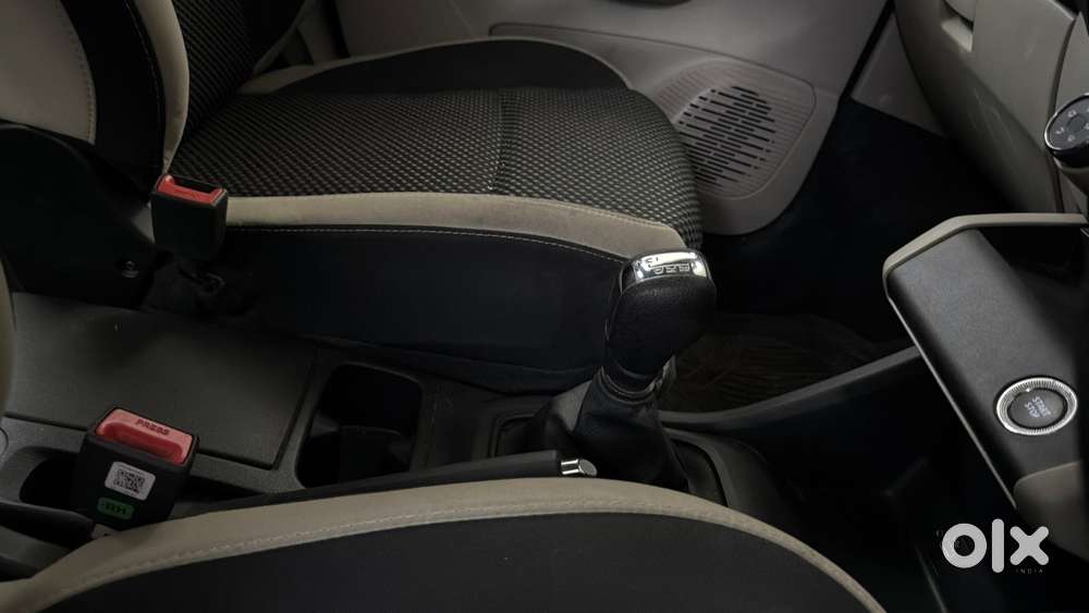 Renault Triber Rxz Easy-r Amt, 2023, Petrol