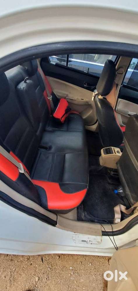 Maruti Suzuki Swift Dzire Amt Zdi, 2017, Diesel