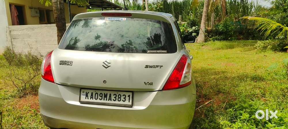 Maruti Suzuki Swift Petrol 2012