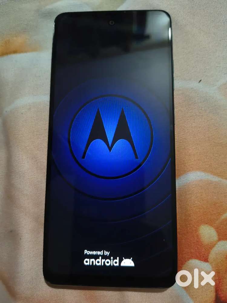 Moto g04s new condition