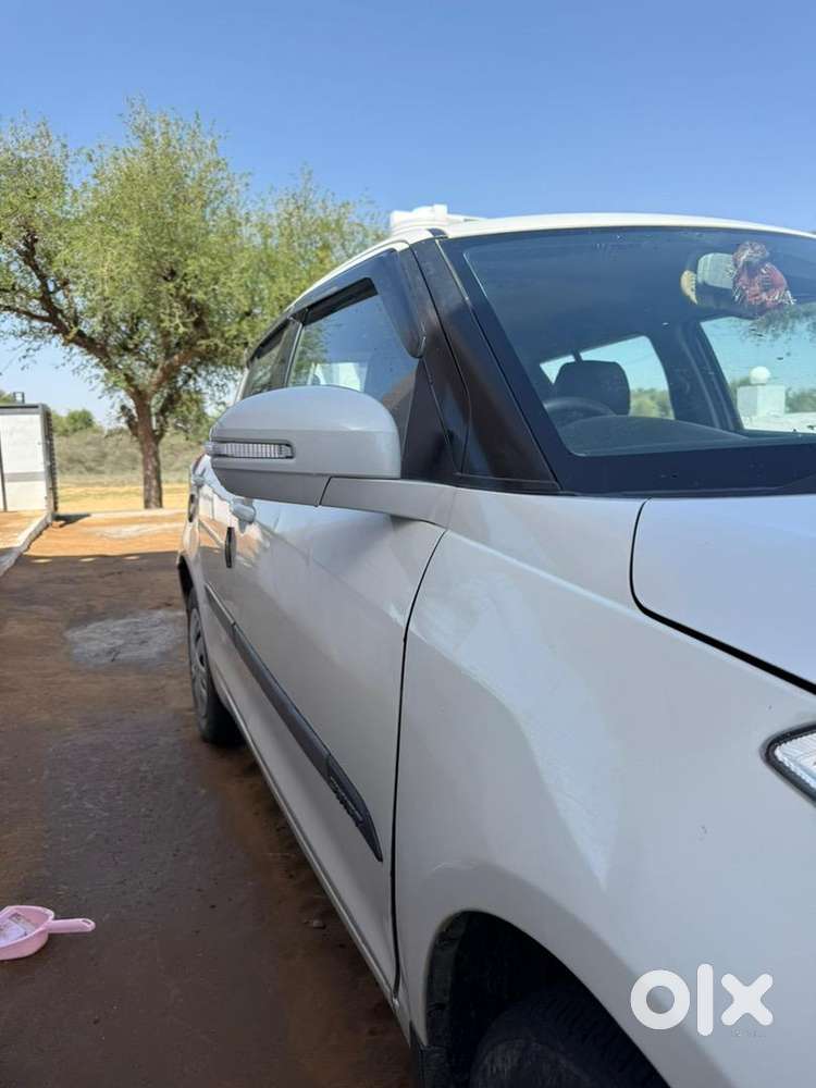 Maruti Suzuki Swift 2017 Diesel 80000 Km Driven