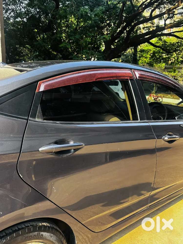 Hyundai Verna Fluidic 2012