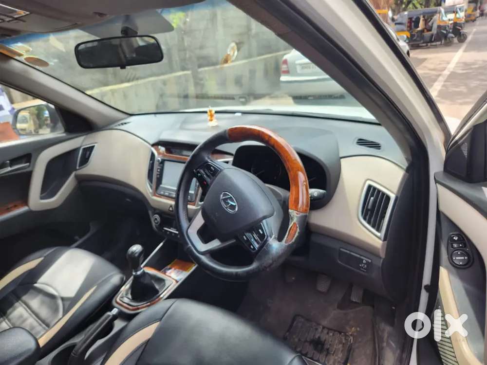 Selling My Hyundai Creta 2017 New Shaper Just 4.25000 Only