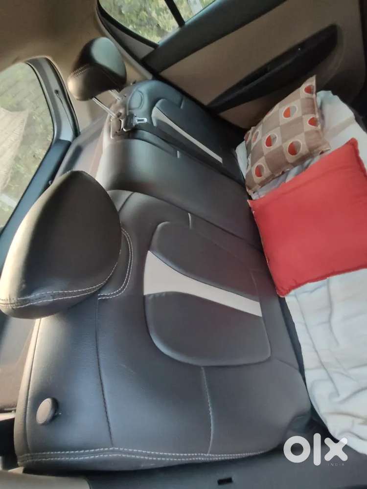Hyundai I20 Asta Petrol 2010