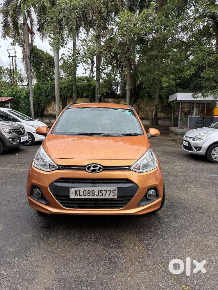2016 Grandi10 Sportz 49800 Km Run 3rd Owner
