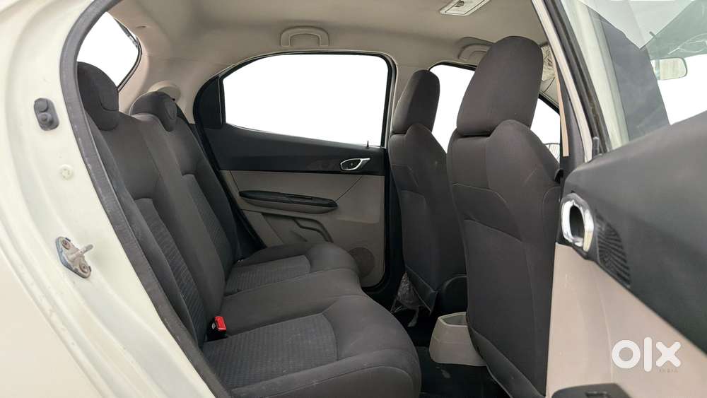 Tata Tiago 1.2 Revotron Xz, 2017, Petrol