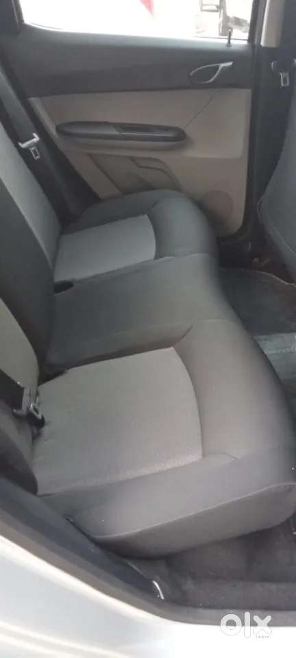 Tata Tiago 1.2 Revotron Xm, 2018, Petrol
