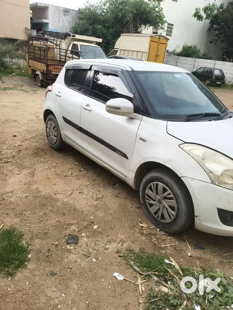 Maruti Suzuki Swift 2011 Diesel 82000 Km Driven