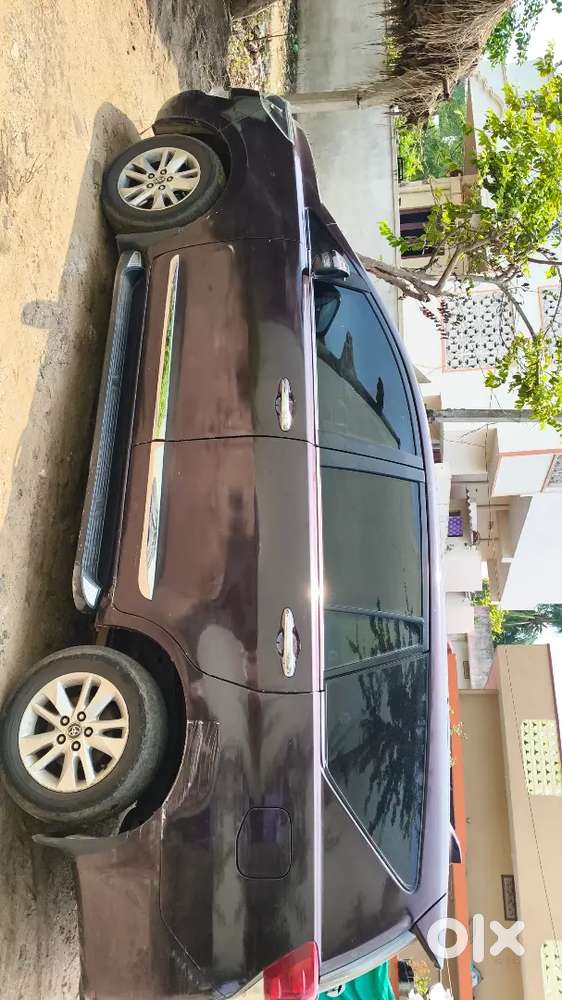 Toyota Innova Crysta 2017 Diesel 2nd