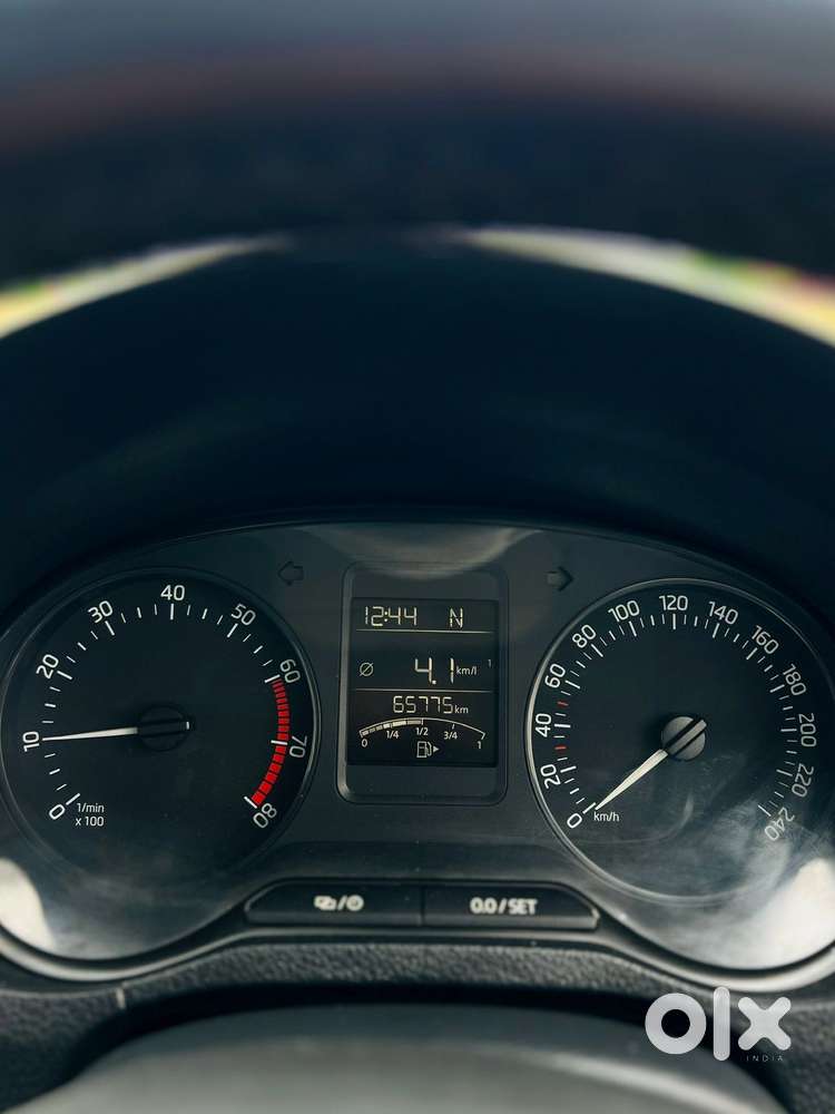 Skoda Rapid 1.0 Tsi Ambition, 2020, Petrol