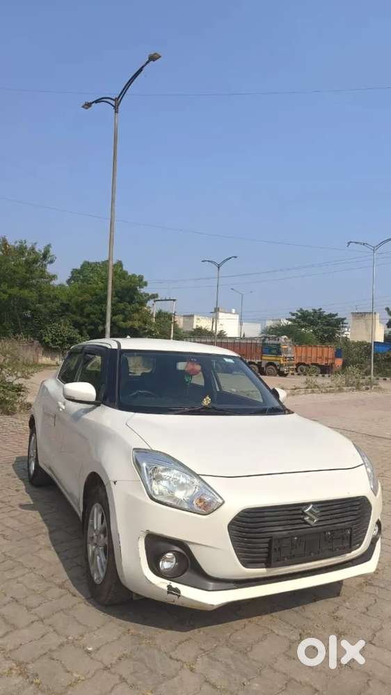 Maruti Suzuki Swift 1.3 Zxi, 2019, Petrol